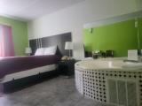 Name: newly renovated suit room with jacuzzi gallery and GB.jpg
Size: 86 Kb
